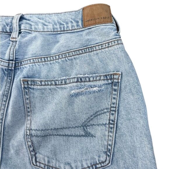 American Eagle Women's Ripped Distressed Baggy Straight Leg Jeans Light Wash US8 - Picture 2 of 8